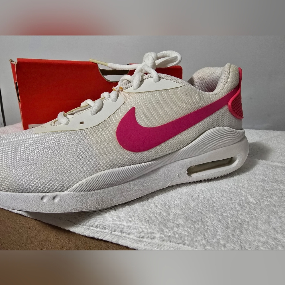 W Nike Air Max oketo w9
